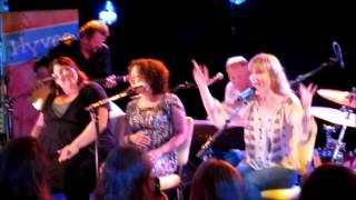 Ilse DeLange &#39;Unplugged&#39; @ Hyves Headquarters - 08. Puzzle Me