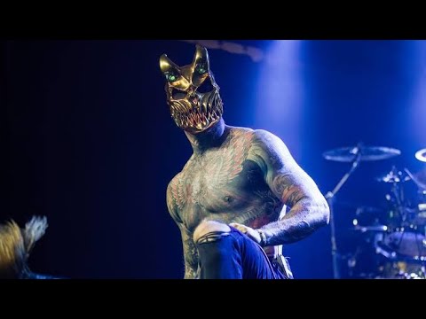 Alex terrible doesn’t need a microphone…