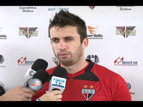 Elias é do Atlético-GO mais uma vez