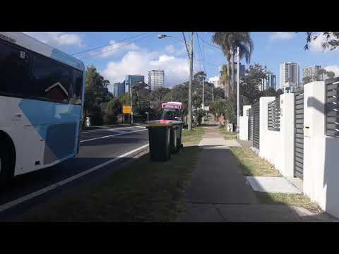 Transdev 6955 Volvo B8RLE Bustech VST & 6975 Mercedes OC500LE Bustech VST on SL1 to Epping