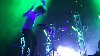M83 - Sitting – Live in San Francisco