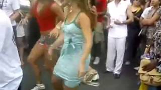 borracho contra chica¡ CANTAAUTOR" " Davigaray es NUNGARAY " : tema : "MI  barrio"