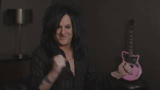 Video thumbnail for Steve Stevens Reviews his Ciari Guitar by Ciari Guitars