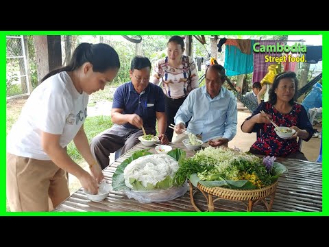 Make fish soup for Khmer rice noodle 10Kg - Give​ Khmer noodle to relatives on Pchum Ben festival