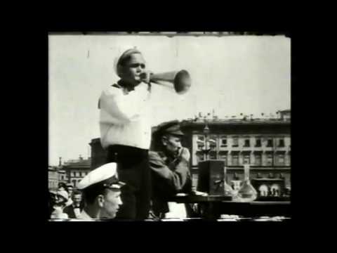 How the Soviets made a GIANT chess board on the Palace Square (PHOTOS) - Russia Beyond