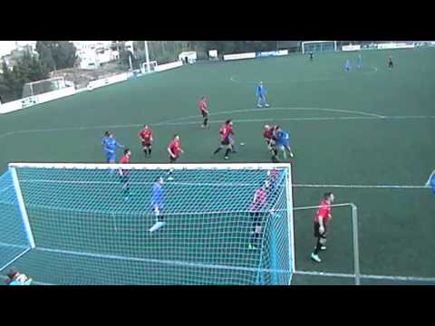 Remate de Eneko en el CE Xilvar 0 - Llubí 0 Primera Regional 14/15