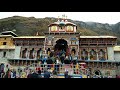 BADRINATH TEMPLE AND ALAKNANDA RIVER