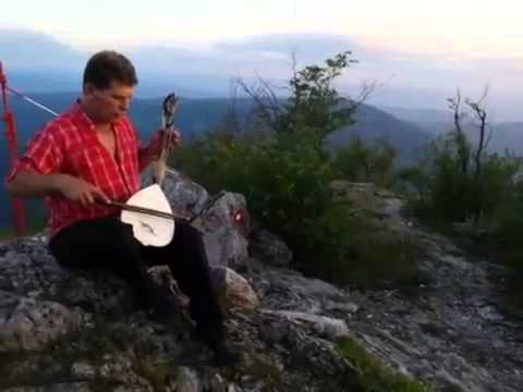 Gusle na vrhu Kablara, Vukojica Sandic