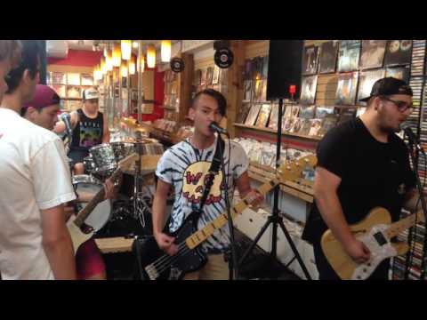 In-Store Show #120 - Failing Street - Consistent Curses