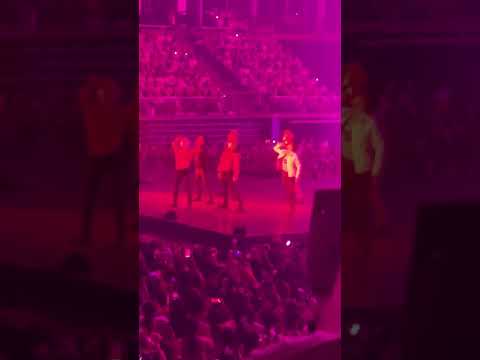 190921 EXO Planet 5 EXplOration in BKK Day 2 - Love Shot Fancam #exo #엑소