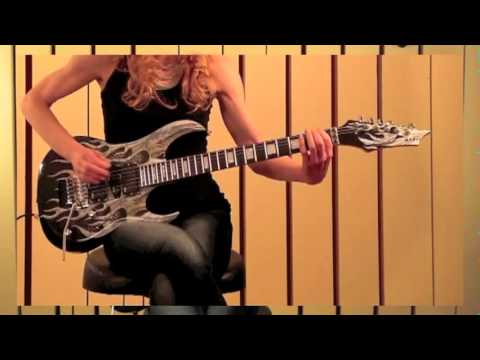 Katrina Johansson Beginner Online Guitar Lesson 1