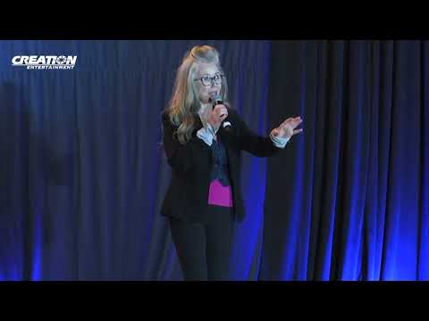 Mary McDonnell at the Salute to Battlestar Galactica in Chicago 2024