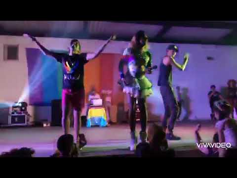 Viviane Vipper - 03/07/2022- Parada Lgbtqia+ de Salto - Pra te esquecer / Dançando Calypso