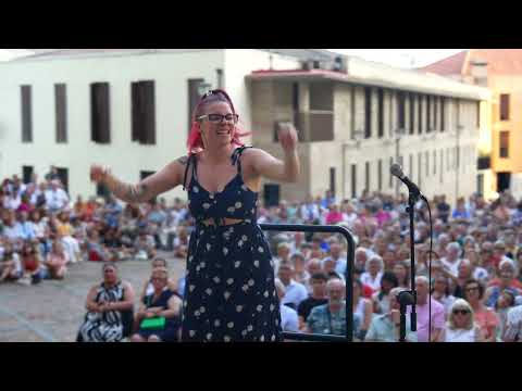 Sweet Charity Choir - 'Fix You' (Coldplay Cover) live in Salamanca, Spain