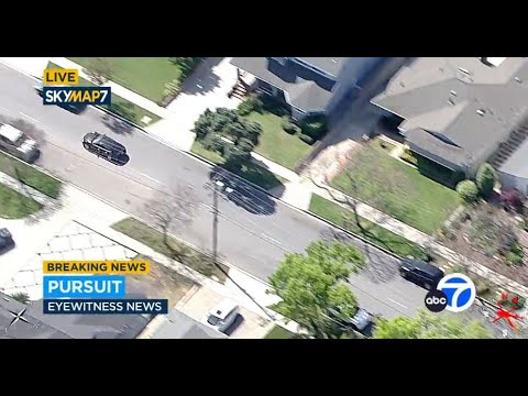 Police chase possible robbery suspect through streets in Torrance