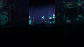 Carlie Hanson - Toxins (live)