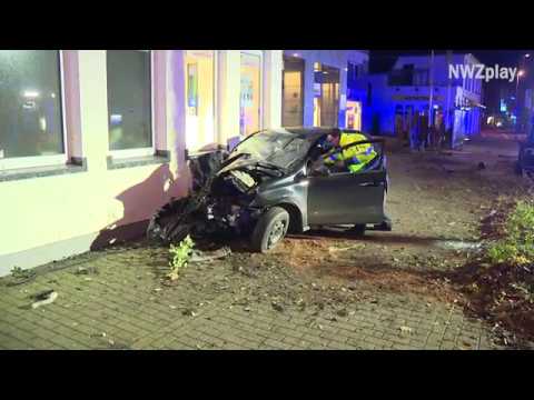 Oldenburg: Ein Schwerverletzter nach Taxi-Crash