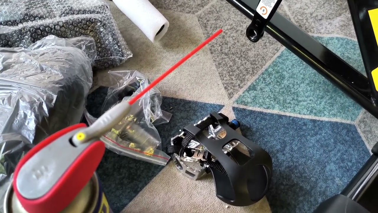 Como montar a bicicleta spinning wct 13kg. Parte 2. montando os pedais