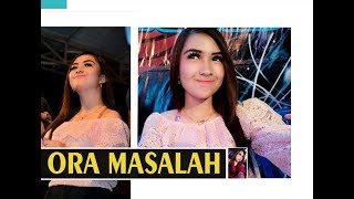 Download lagu ORA MASALAH Terbaru RIYANA MACAN CILIK - OM KALIMBA MUSIC - LIVE  WONOSARI KLATEN mp3