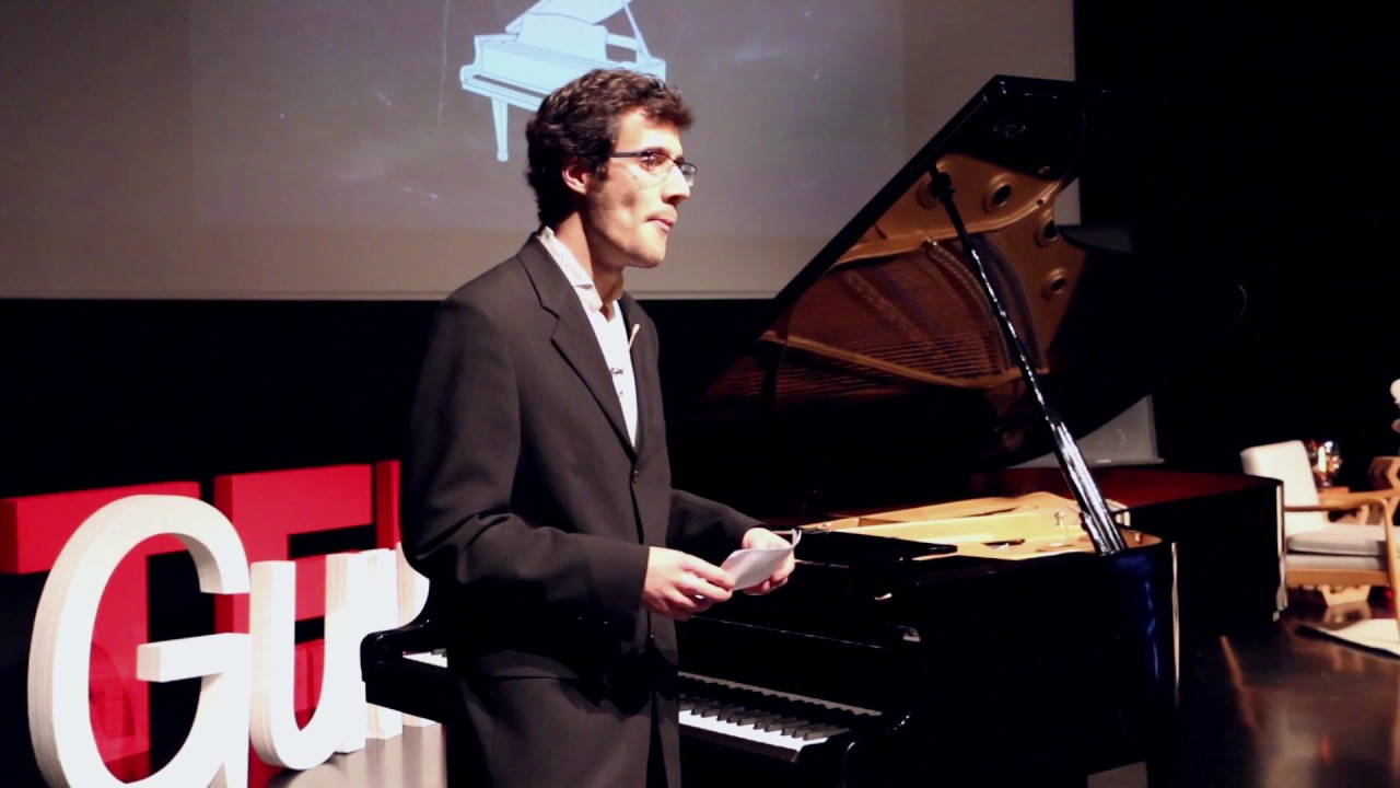 Pedro Pereira on stage