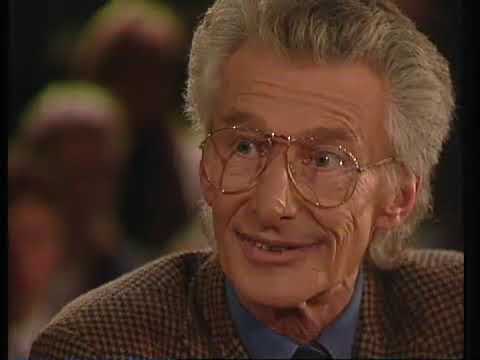 Nederlandse schrijver Harry Mulisch wordt 65