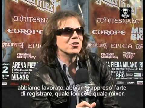 On the road: GODS OF METAL  2011 SPECIAL (Rock TV)