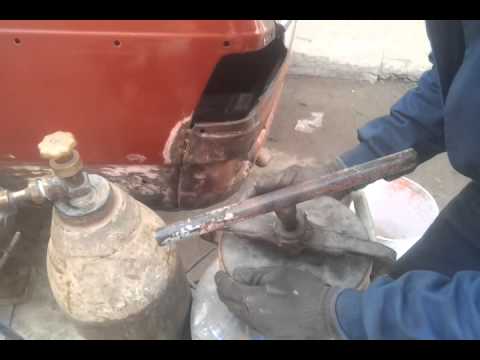 making Acetylene gas with Carbide and water in Generator Bottle :) so Traditional