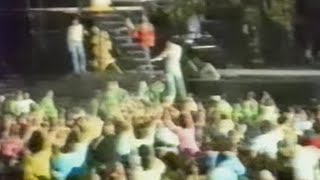 Freddie Mercury Stops Concert to Stop Fight in Audience