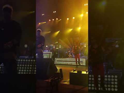 Majka ês ők..ezek a lânyok