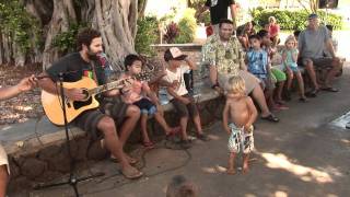 Jack Johnson Singing to Children &quot;The 3 Rs&quot; Reduce, Reuse, Recycle