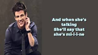 Glee - Uptown Girl (lyrics)