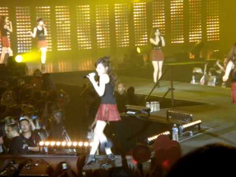 [SM Town in Paris 110611] SNSD - Kissing You