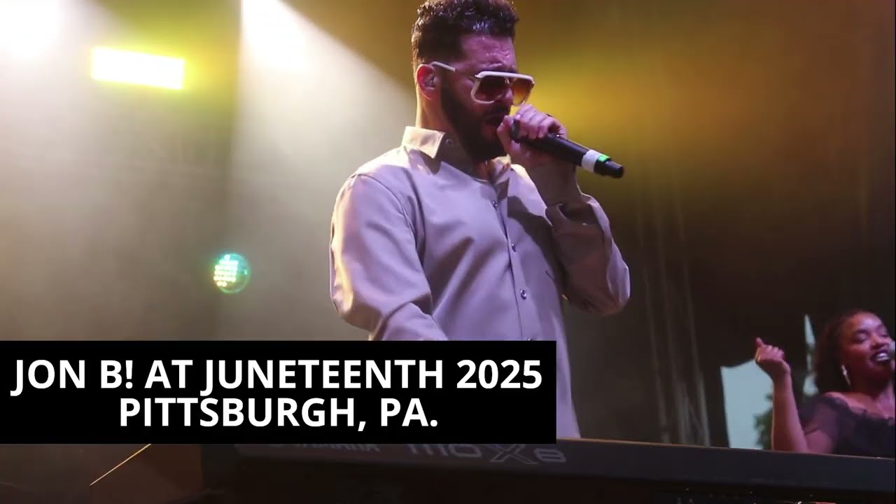 JON B. performs "Don't Talk" and is a BEAST on the keyboard!