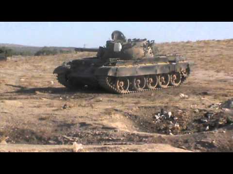 استهداف تحصينات قوات النظام في حاجز أبو شفيق في مورك في ريف حماة بواسطة قذائف دبابة من قبل كتائب فاروق الشمال