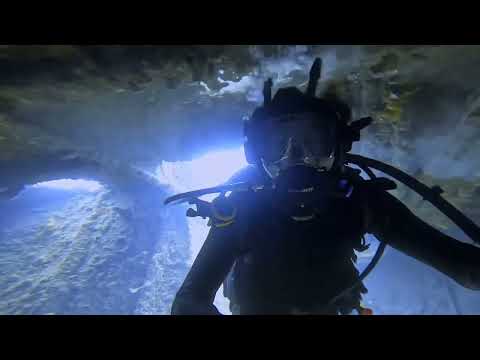 Proteus Wreck Dive with Diver_Underworld