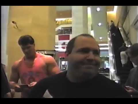 Wrestlemania 12 - RARE Camcorder Footage where WWF Superstars & Fans at same Hotel - (3/29-3/31/96)