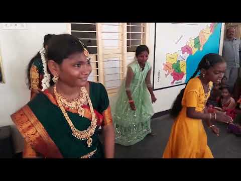 DICHAKA DICHAKA SONG