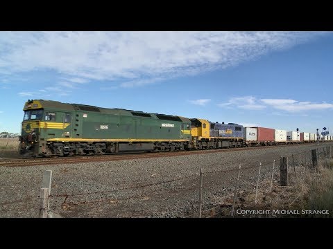 Pacific National 7904V Mildura Containers - PoathTV Australian Trains & Railways