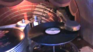 MUDDY WATERS SINGS "OH YEH" ON WURLITZER 1015 78 RPM JUKEBOX