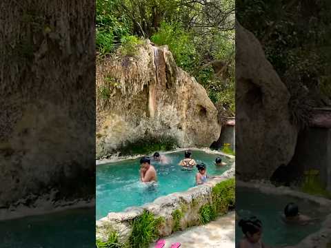 POZAS TERMALES. Complejo Ecológico MAMAHUARMI. Churin. Provincia de Oyón. Lima, Perú.