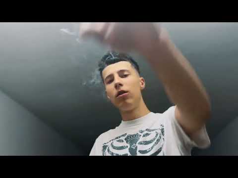 codeii "ŻYCIE NIE JEST KOLOROWE" (Music Video🎥)