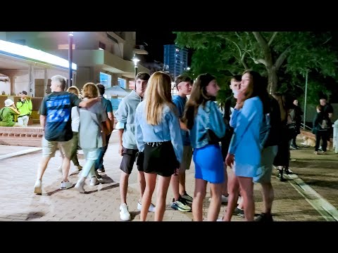 NIGHT WALK. TOSCANA Italy - 4k Walking Tour around the City - Travel Guide. #Italy