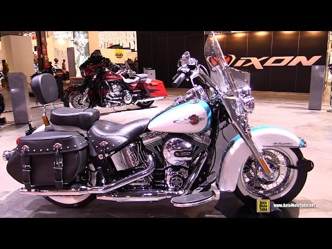 2017 Harley Davidson Heritage Softail Classic - Walkaround - 2016 EICMA Milan