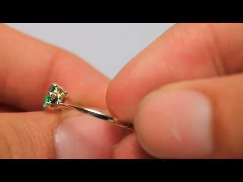 0.45cts Colombian Emerald & Gold Solitaire Ring 10k