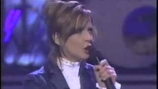 Martina McBrideLive 1997,09 &amp; Clint Black    CMAs Still Holding