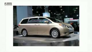 preview picture of video 'Chrysler Town & Country Vs. Toyota Sienna'