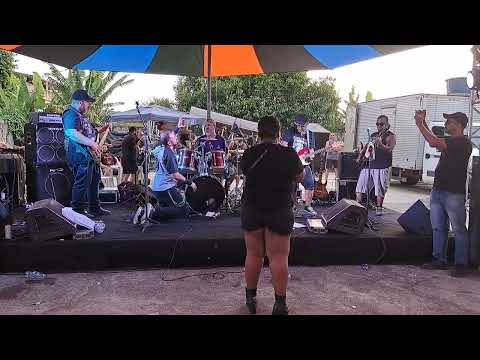 Solo Final de Sultans Of Swing-Banda Tribo do Rock no aniversário de 11 anos dos Tartarugas.