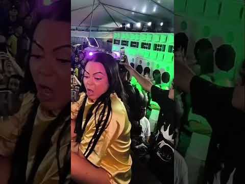 MC Cacau coloca o público pra cantar #funk #mcs #viral