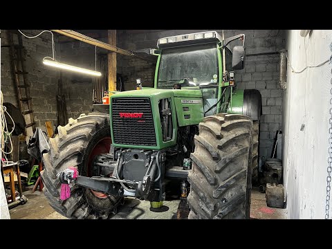 A Christmas Carol about Fend who didn't want to drive!