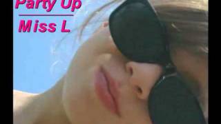 Lauren Taveras- "Party Up"